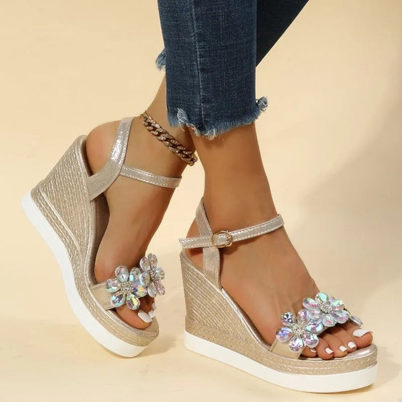 Flowered Strap Open Toe Chunky Bottom Shoes