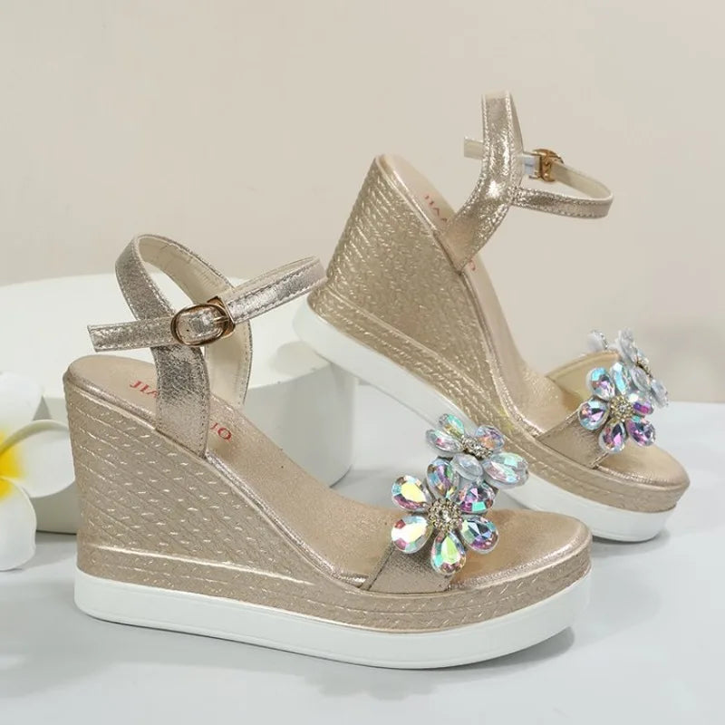 Flowered Strap Open Toe Chunky Bottom Shoes